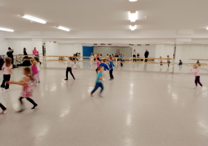 Dzieci podczas zabawy.